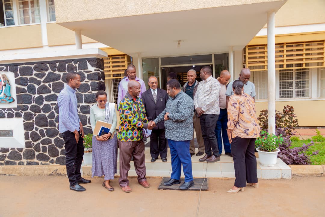 WAZIRI MKUU DKT.MWIGULU AMALIZA MGOGORO WA ARDHI ULIODUMU MIAKA 20 HAI KILIMANJAROWAZIRI MKUU DKT.MWIGULU AMALIZA MGOGORO WA ARDHI ULIODUMU MIAKA 20 HAI KILIMANJARO